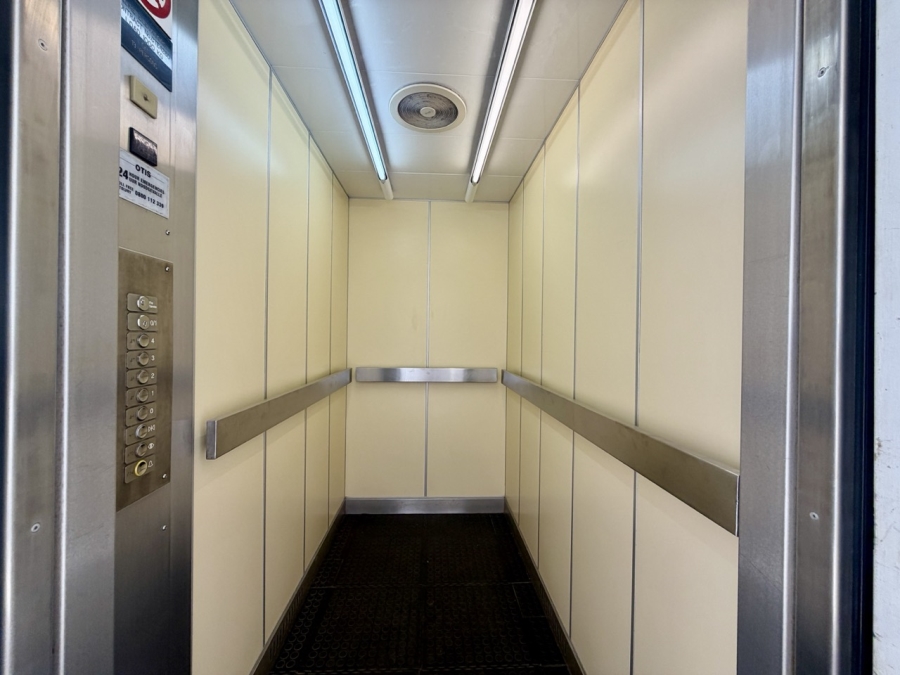 2 Bedroom Property for Sale in Beachfront Western Cape